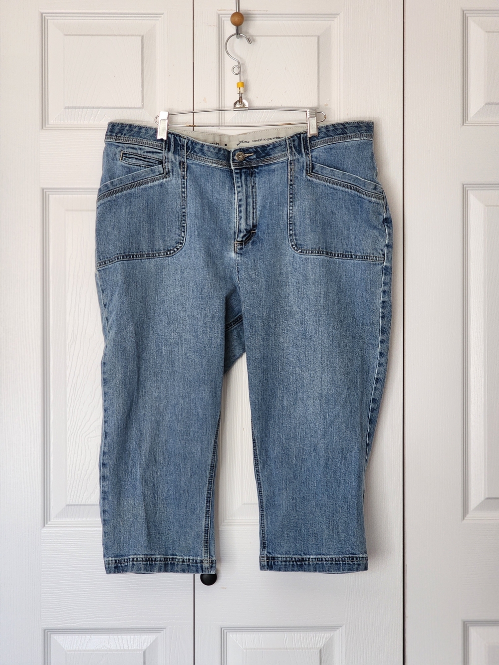 LEE Riders by Light Blue Cropped Denim Capris Plus Size 18W - Picture 9 of 10